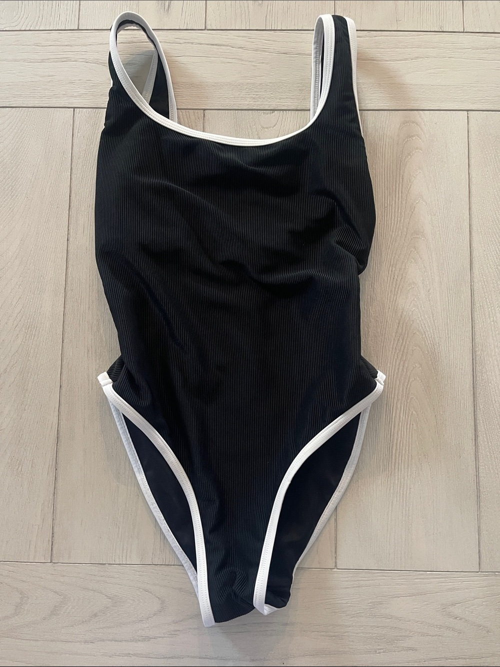 LainSnow Black One-Piece Swimsuit with White Trim